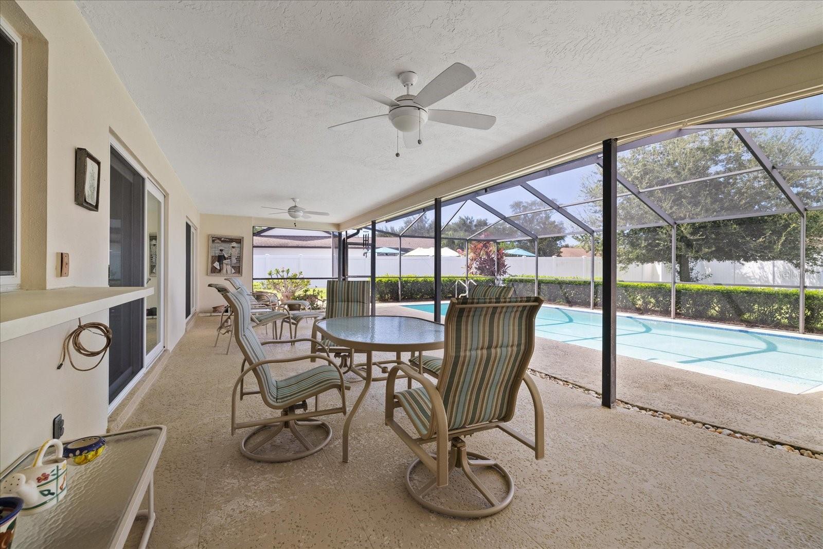 3104 Bluffs Dr Property Photo 41