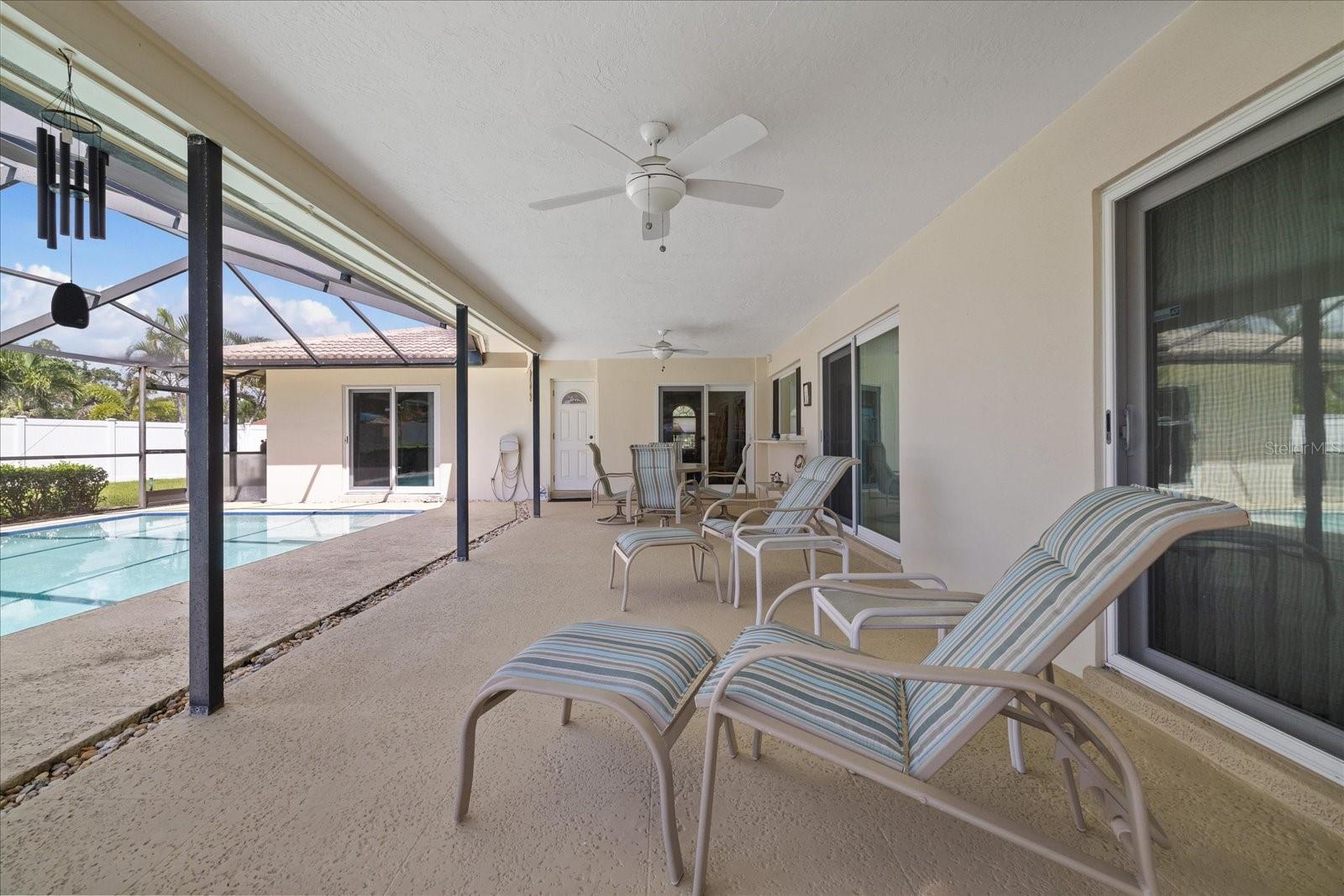 3104 Bluffs Dr Property Photo 42