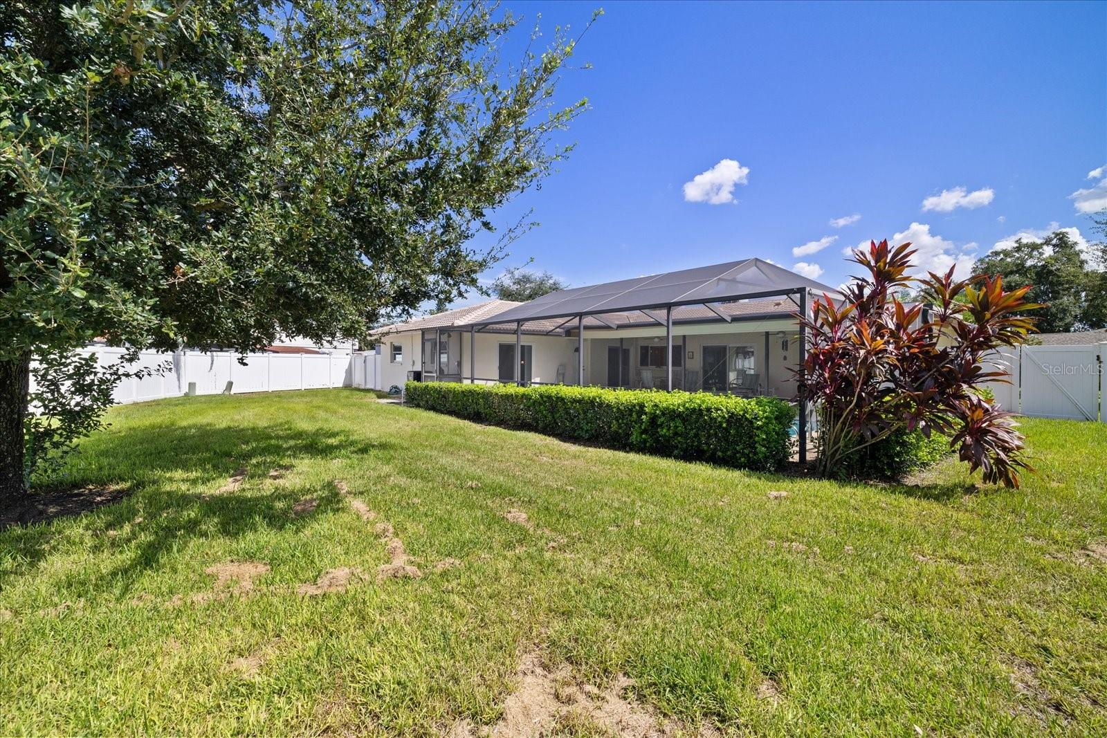3104 Bluffs Dr Property Photo 49
