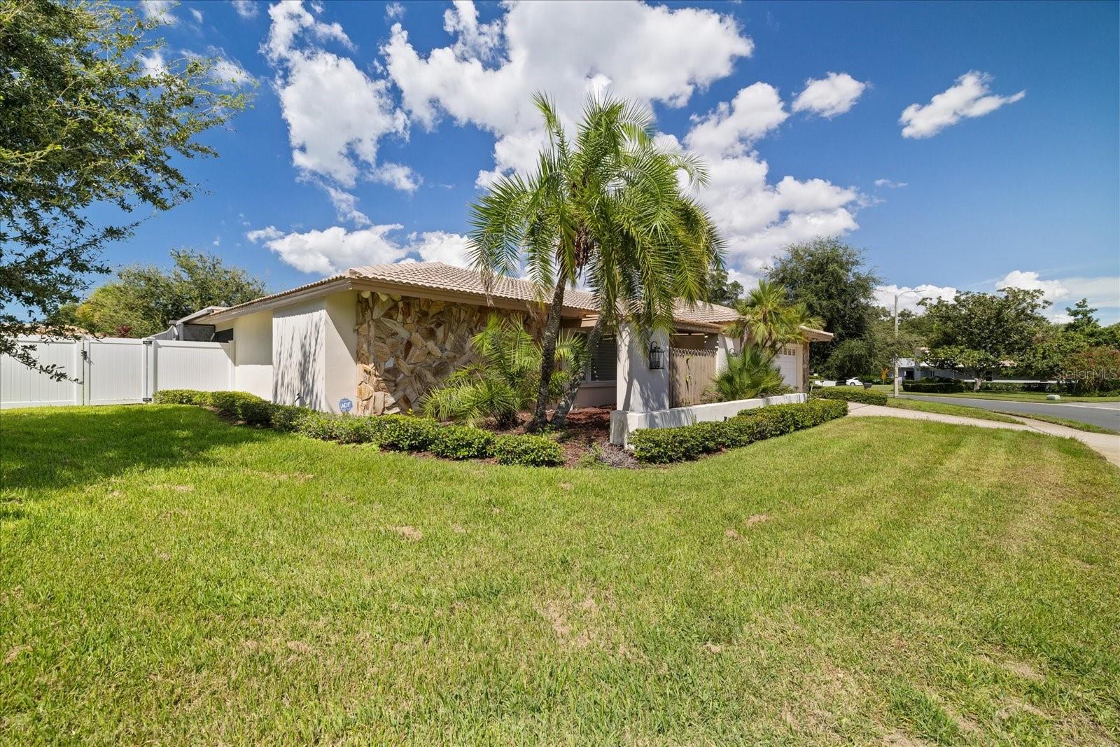 3104 Bluffs Dr Property Photo 53