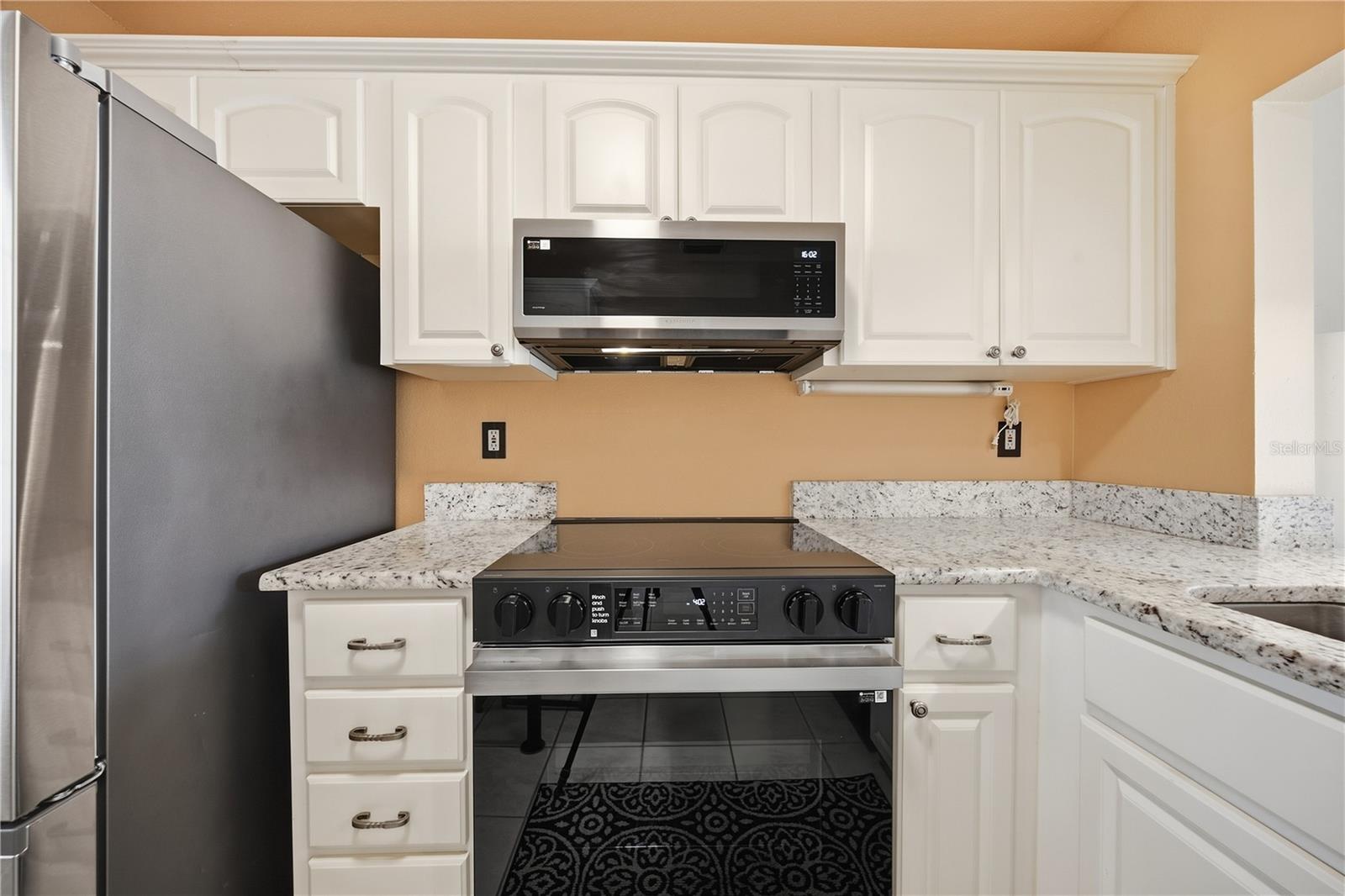 1408 Millstream Ln #206 Property Photo 11