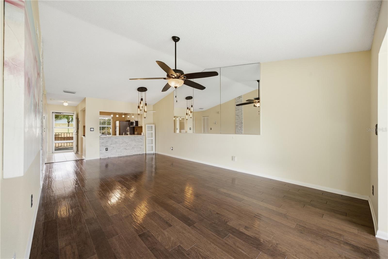 1408 Millstream Ln #206 Property Photo 16