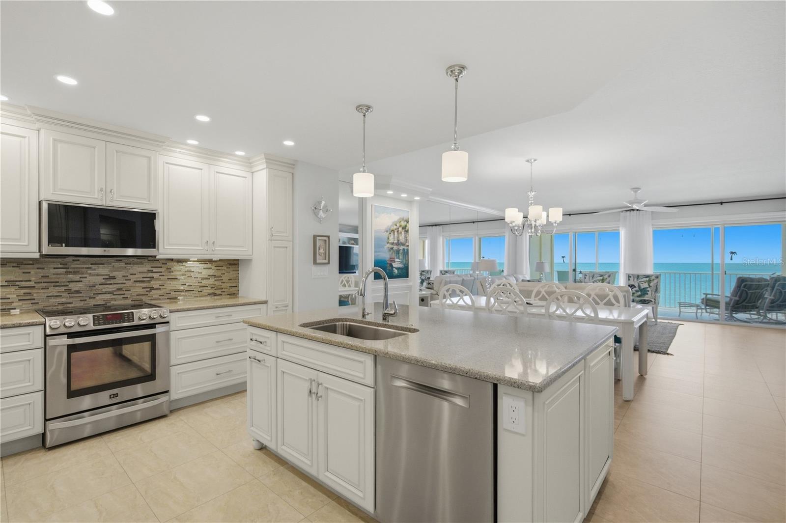 16750 Gulf Blvd #315 Property Photo 13