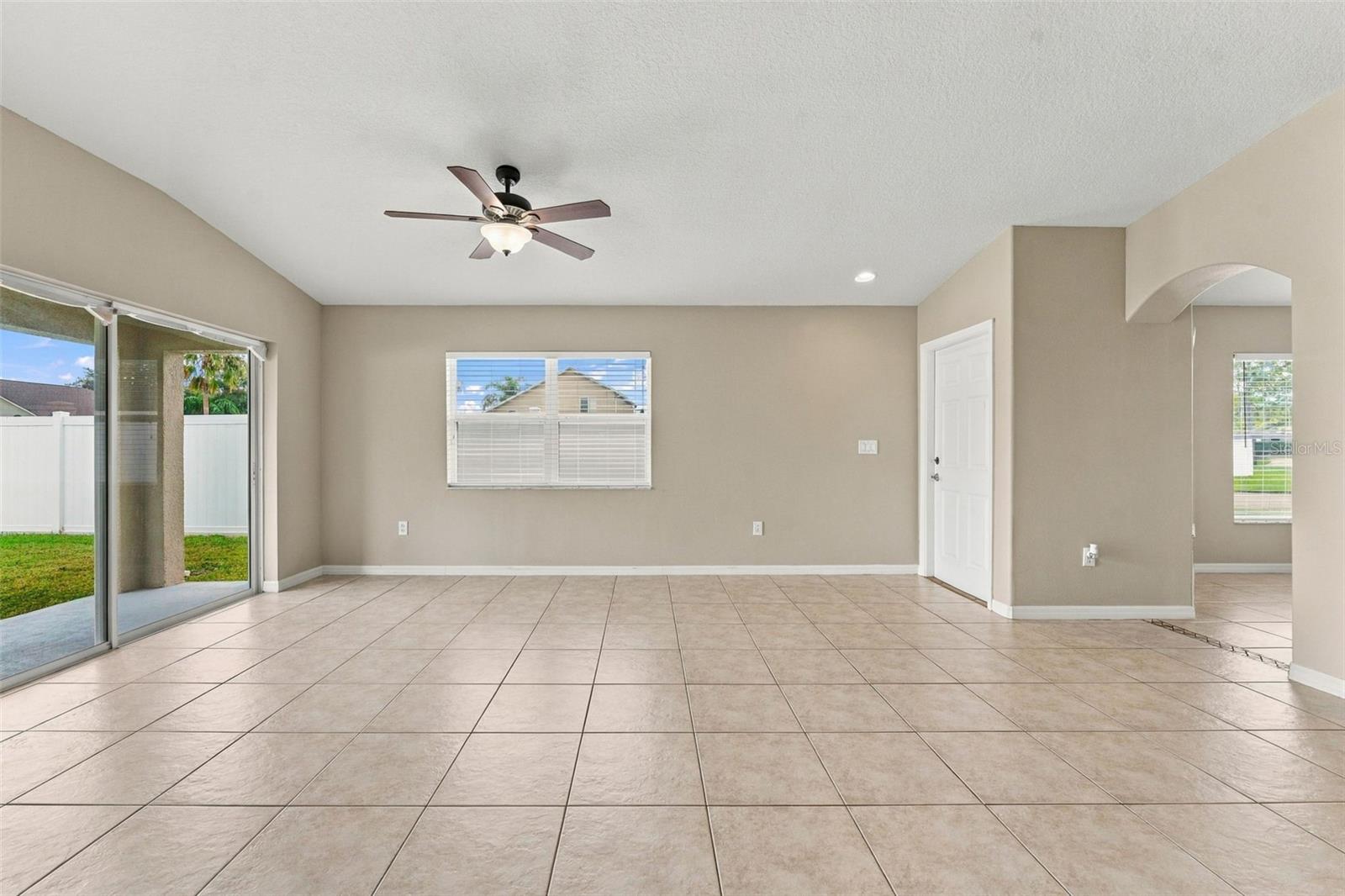 3320 Cardinal Feather Dr Property Photo 10