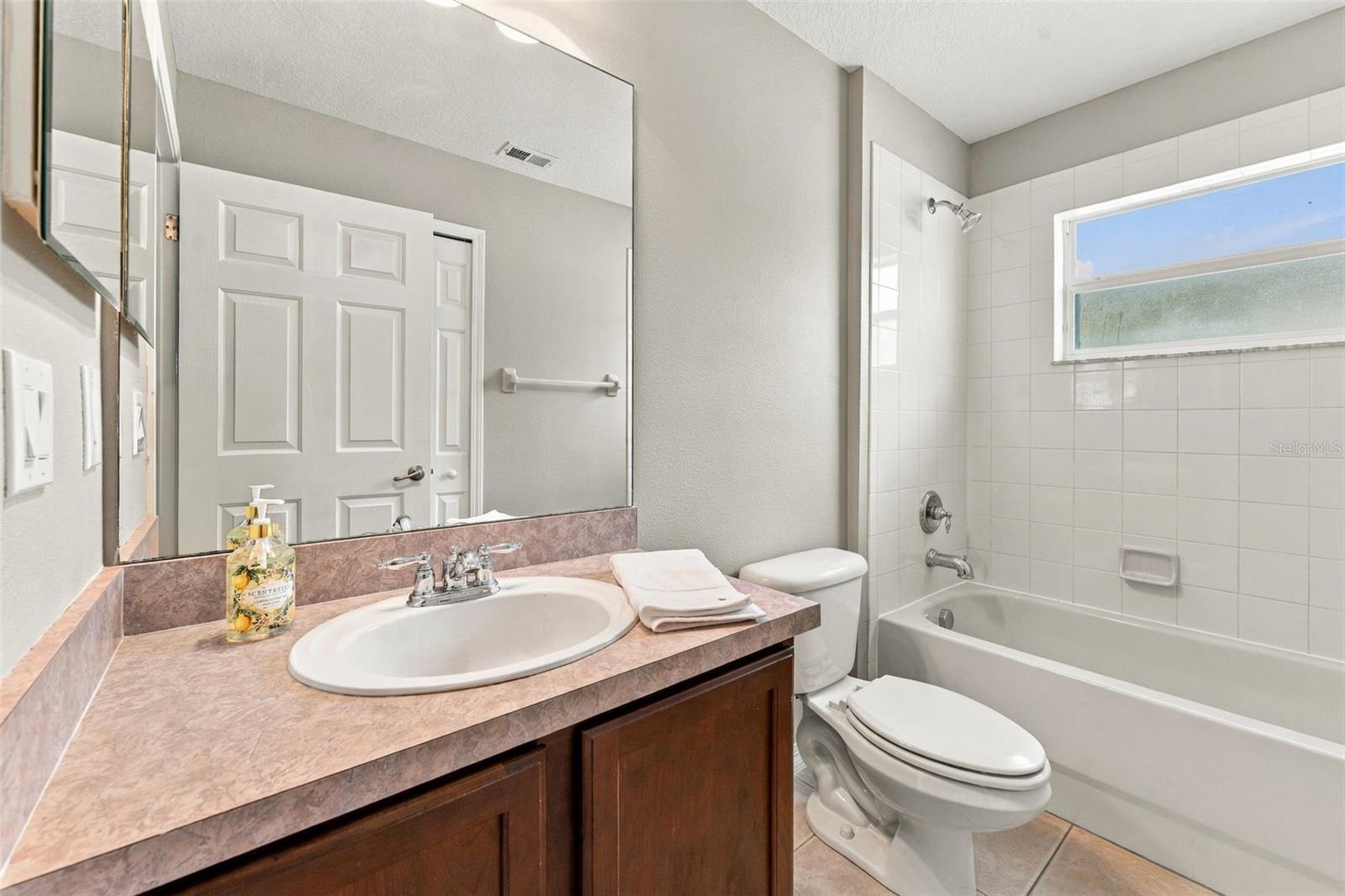 3320 Cardinal Feather Dr Property Photo 29