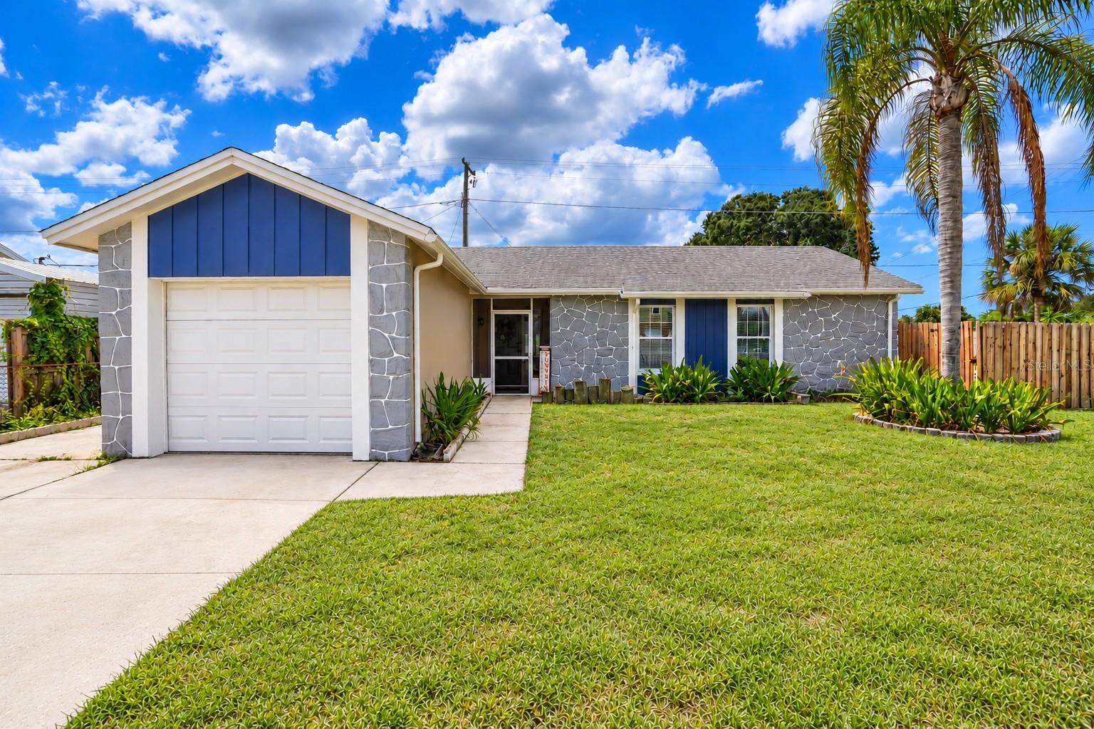 208 Flamingo Dr Property Photo 1