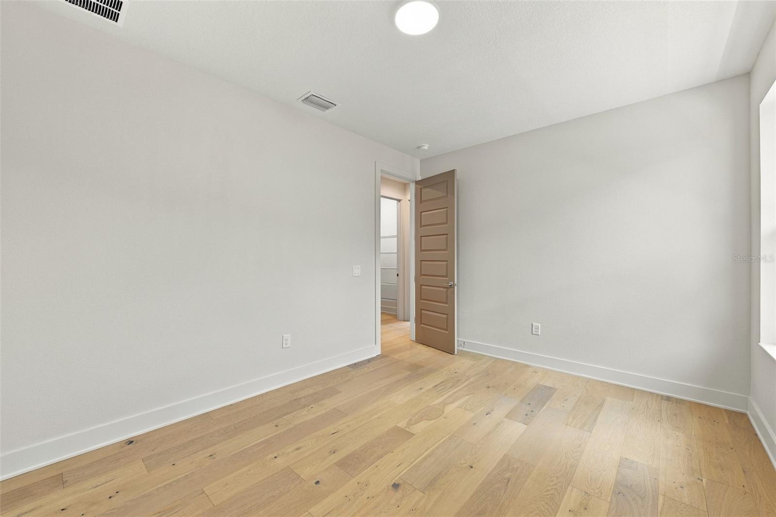 3203 W Wyoming Ave Property Photo 52