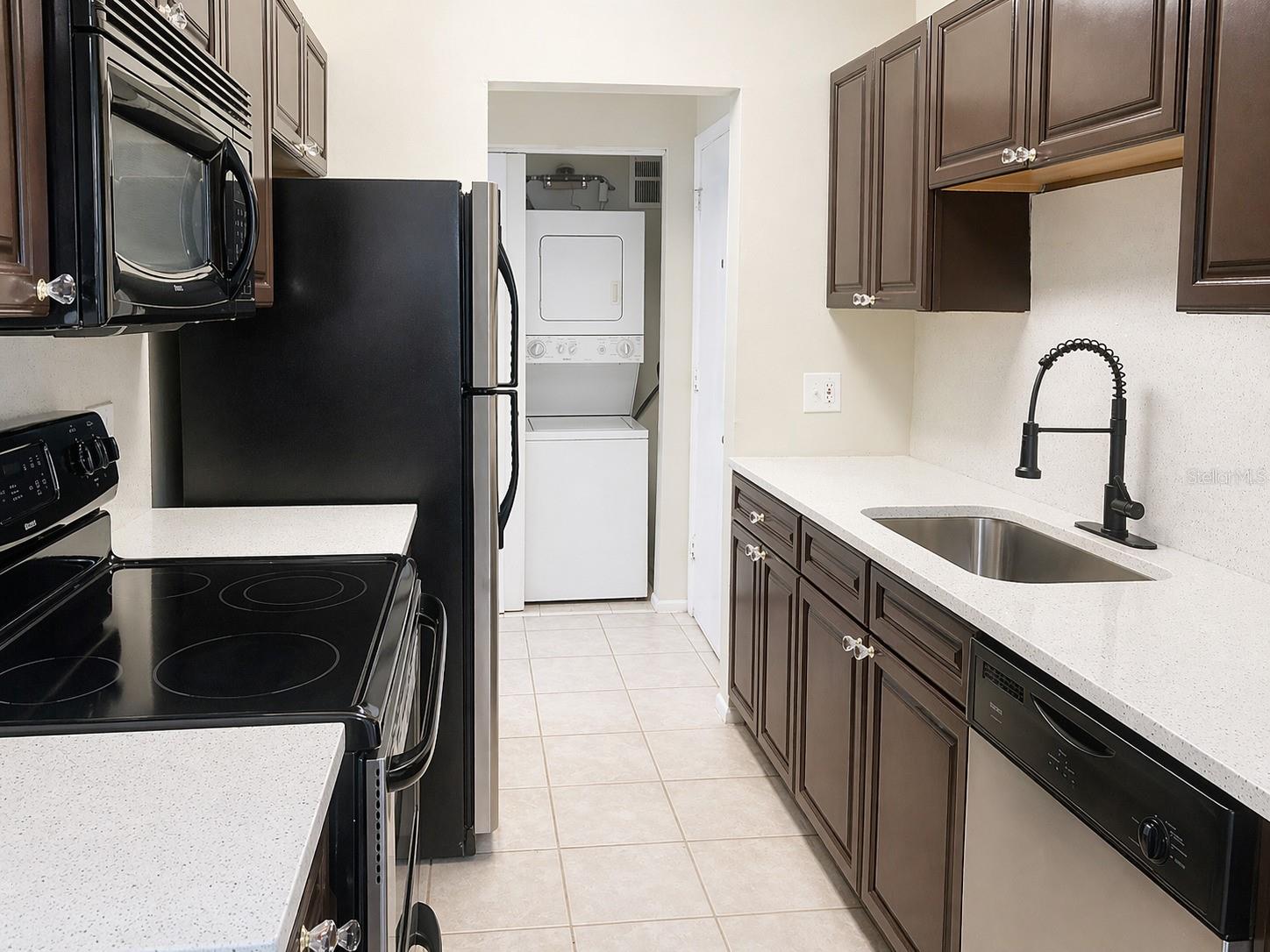 1695 Lee Rd #c206 Property Photo 8