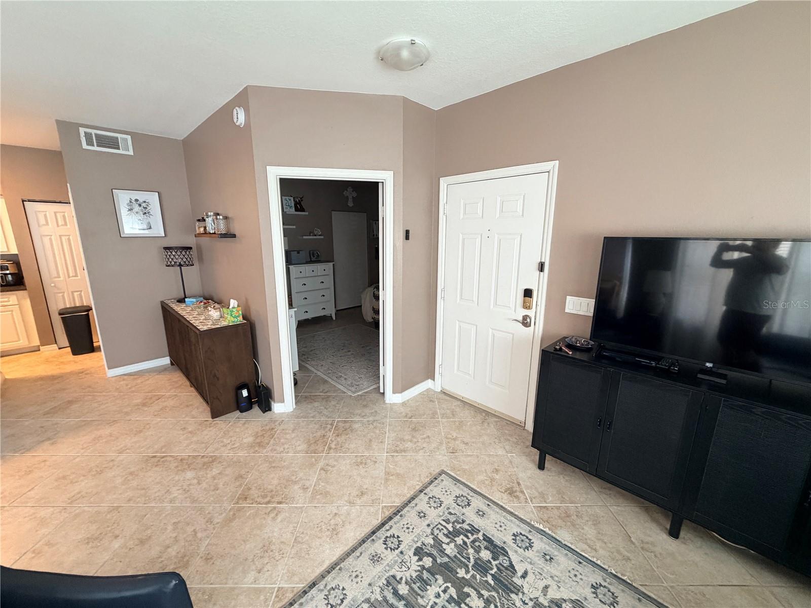 10764 70th Ave #2103 Property Photo 6
