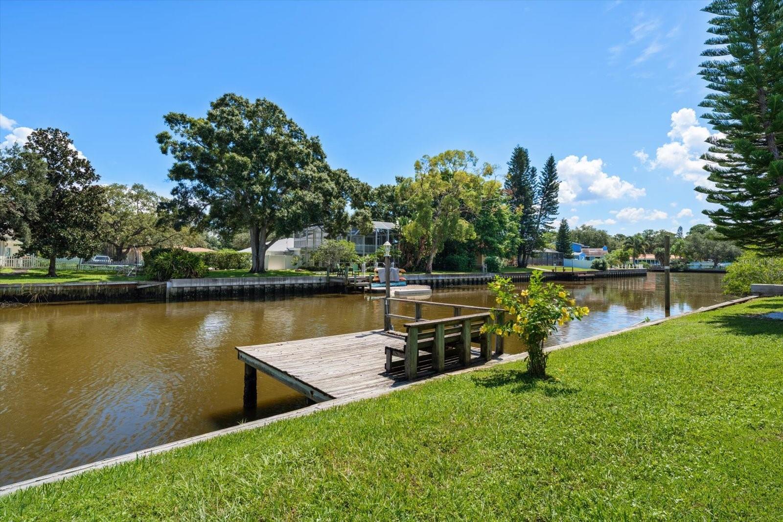 1641 Sherbrook Rd Property Photo 3