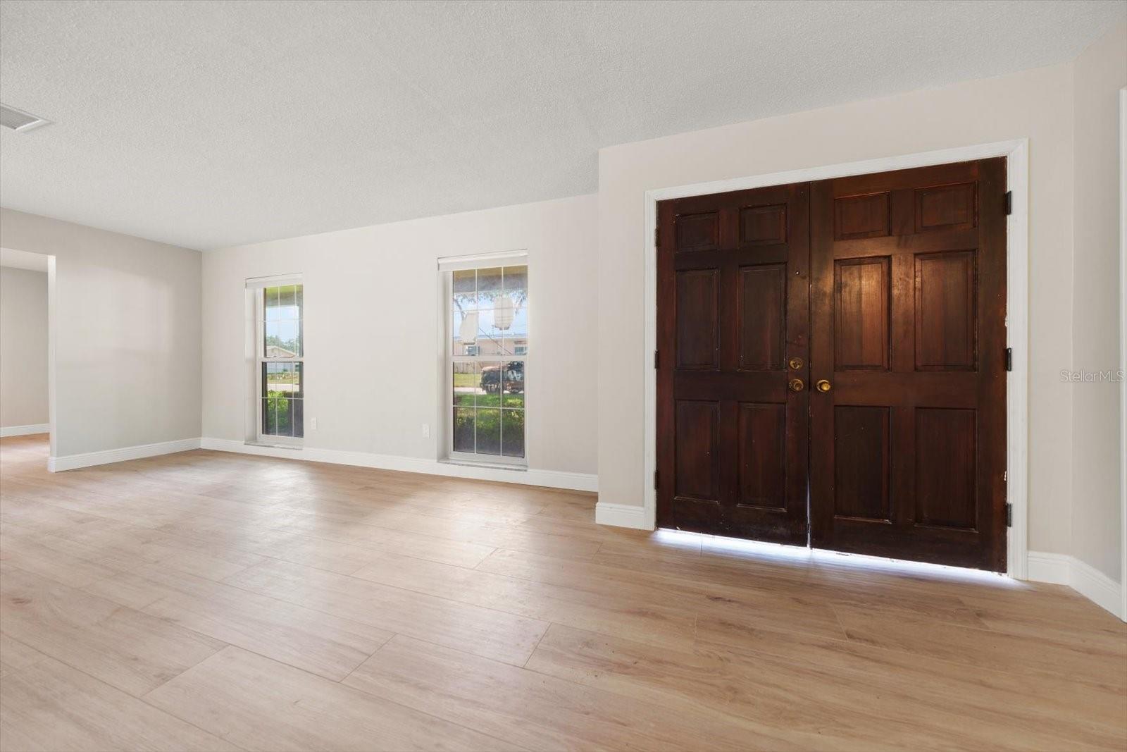 1641 Sherbrook Rd Property Photo 24