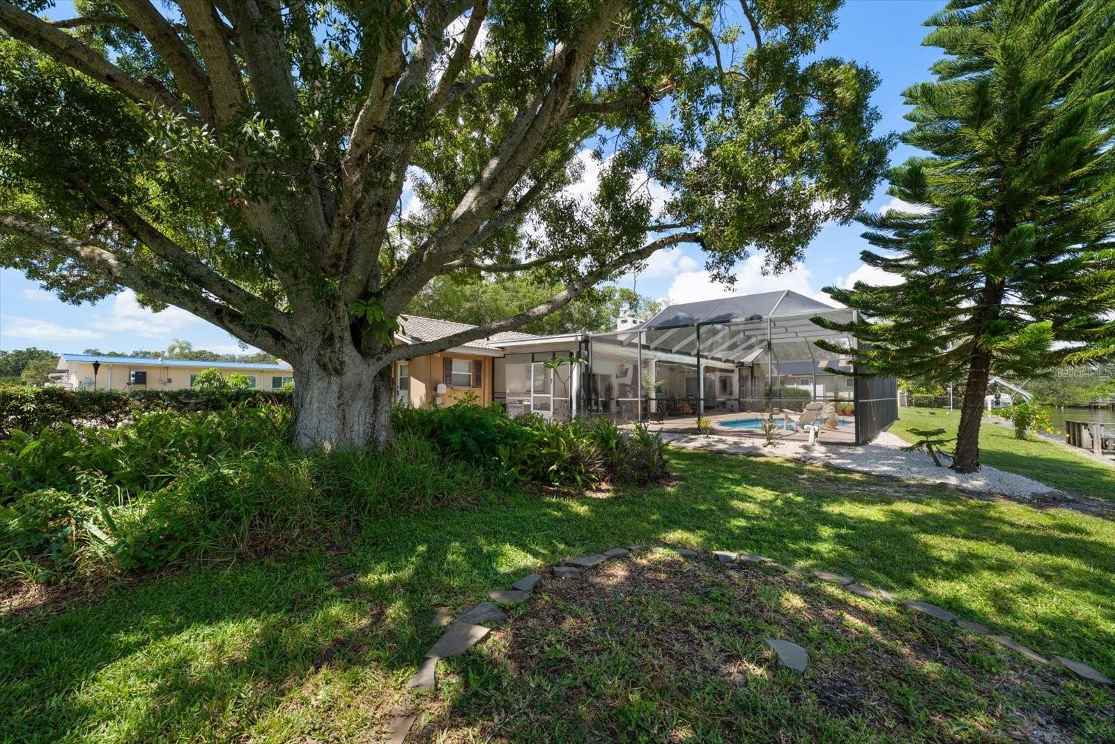 1641 Sherbrook Rd Property Photo 39