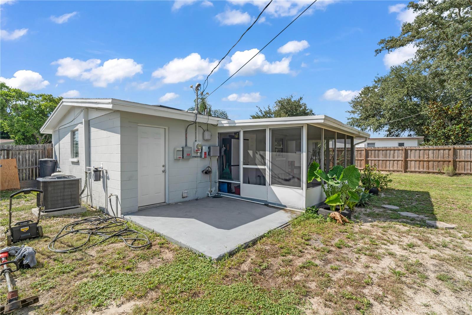 1400 Jennings Dr Property Photo 22