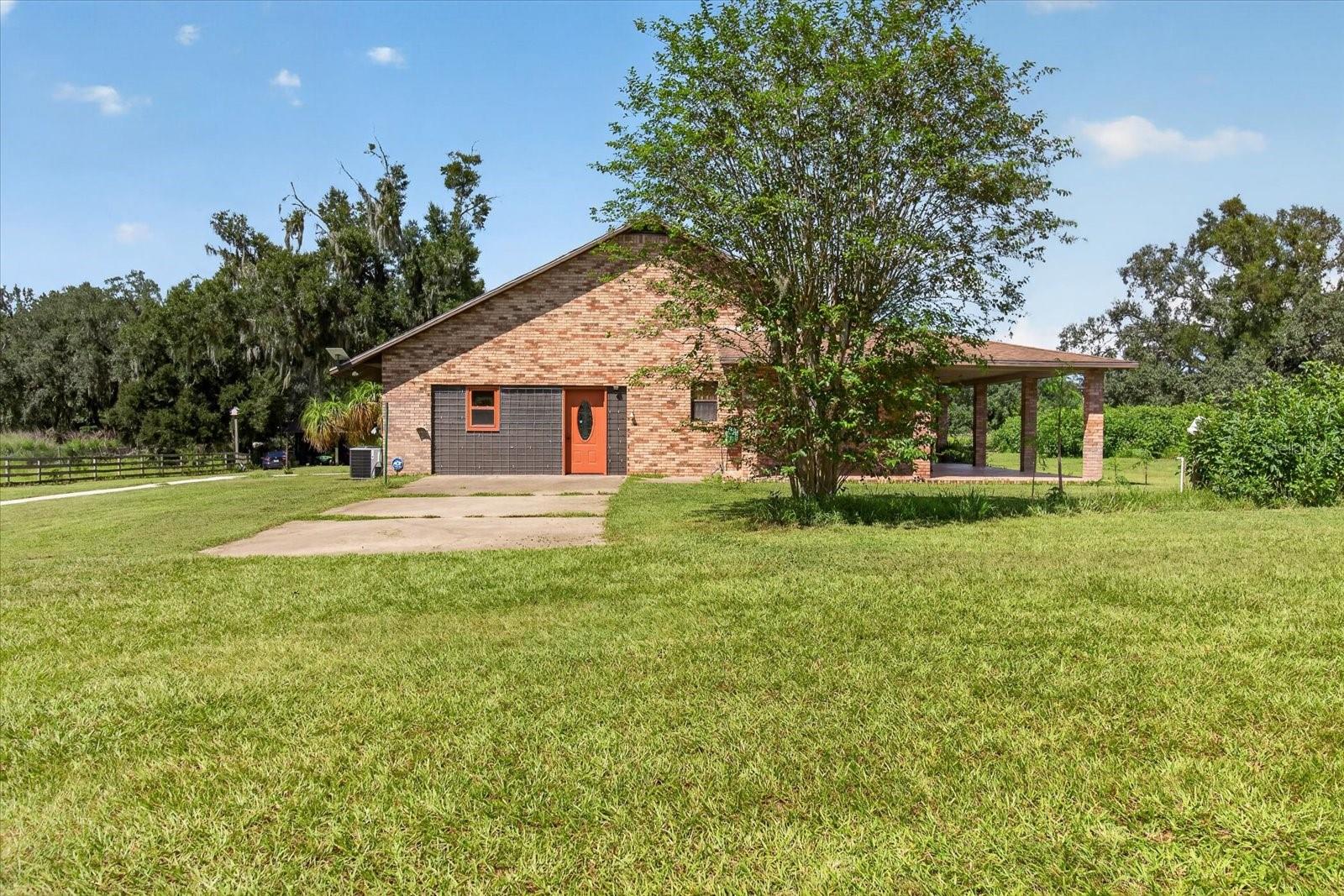 9229 Fort King Rd Property Photo 12