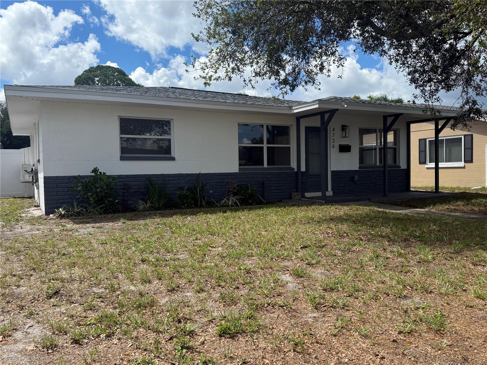 4736 11th Ave N Property Photo 1