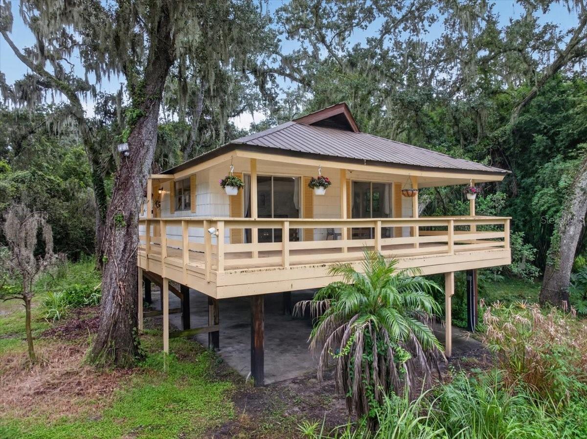 4417 River Dr Property Photo 3