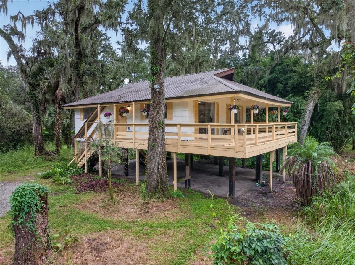 4417 River Dr Property Photo 4