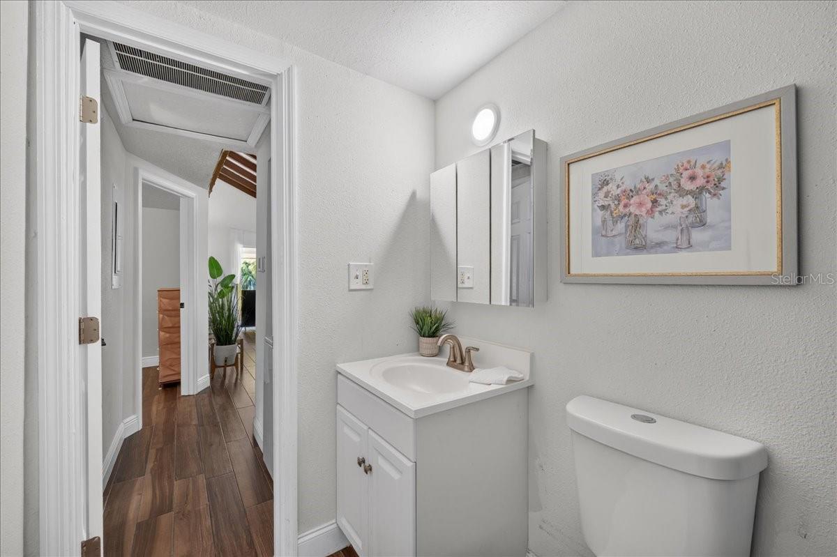 4417 River Dr Property Photo 27