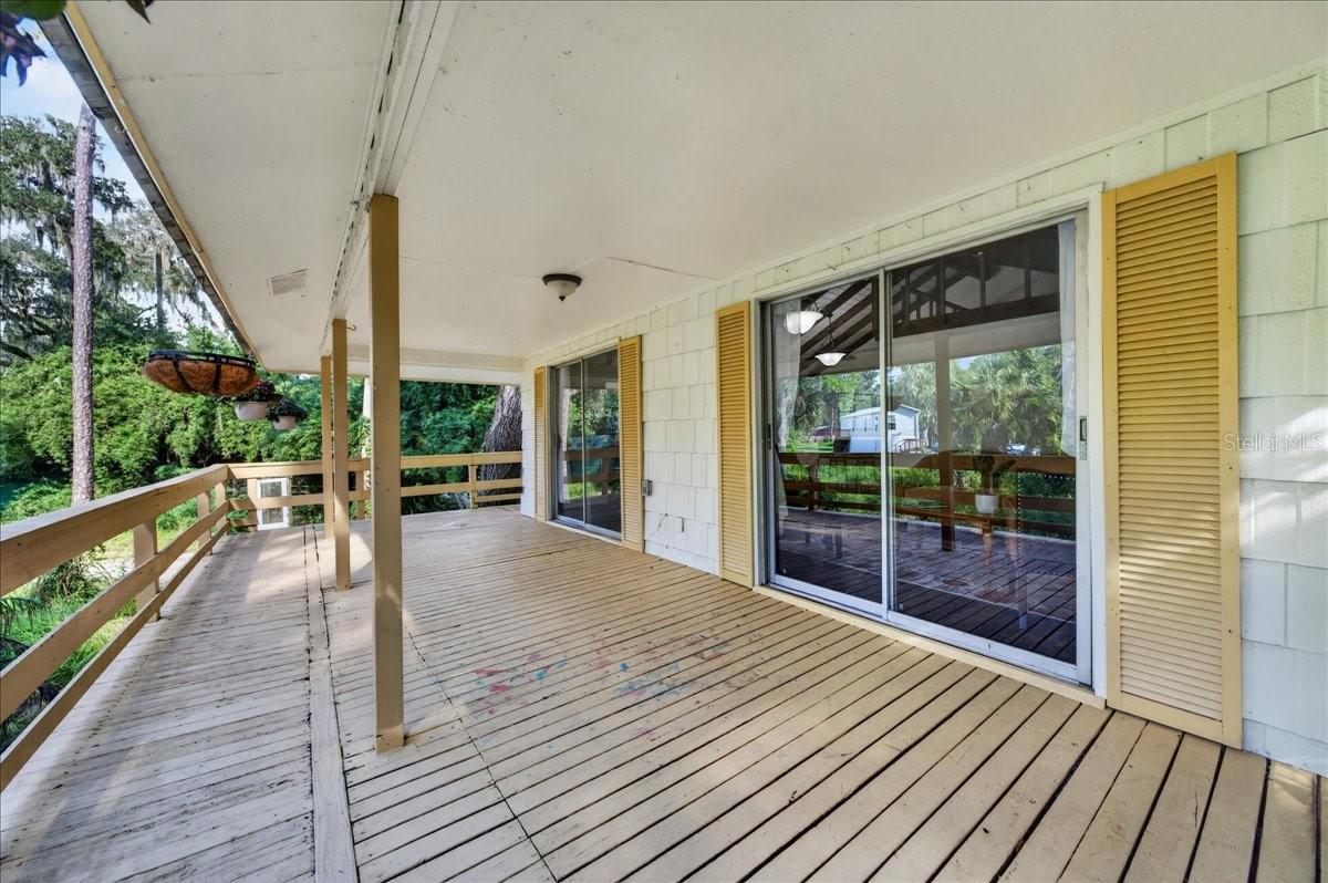 4417 River Dr Property Photo 32
