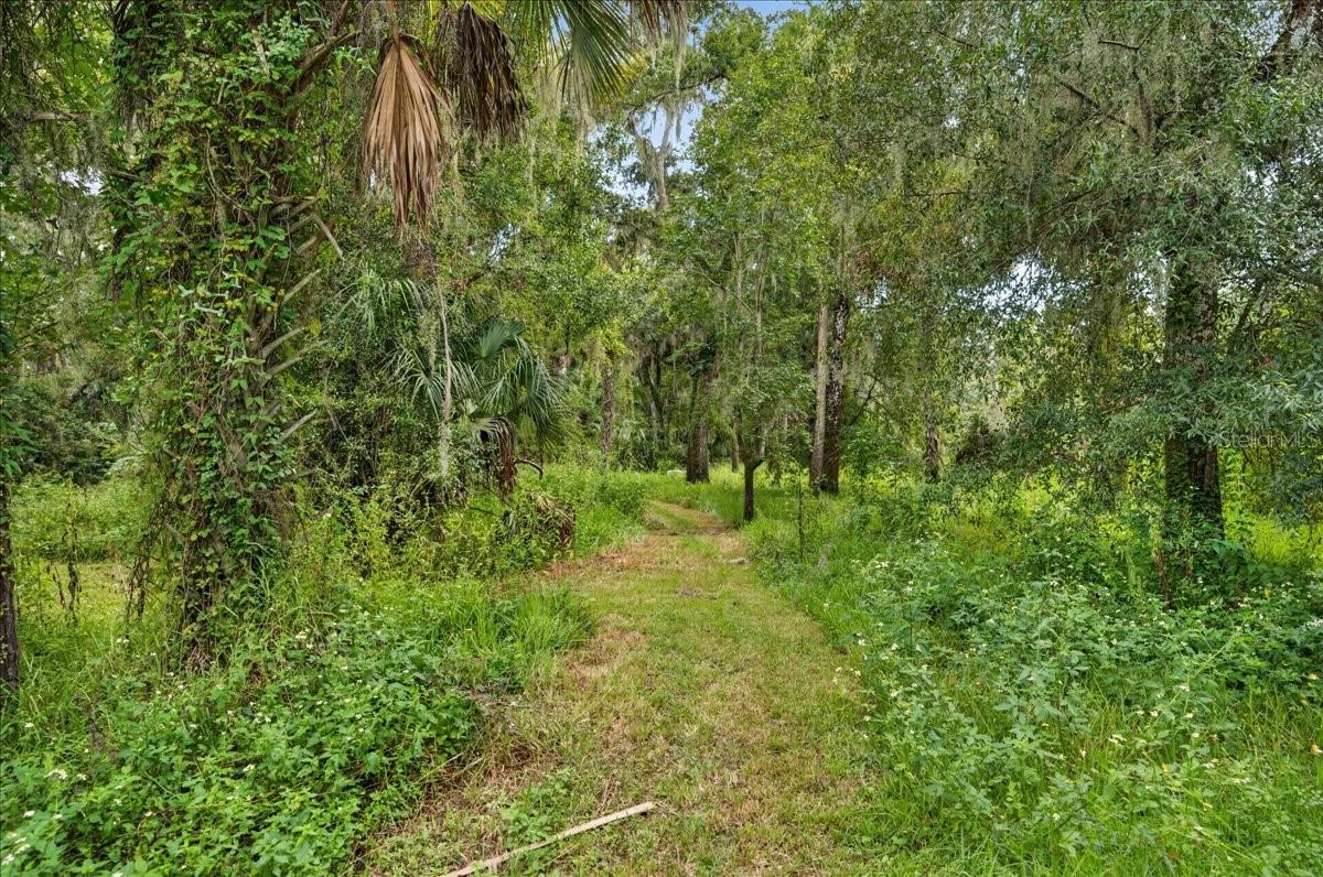 4417 River Dr Property Photo 45