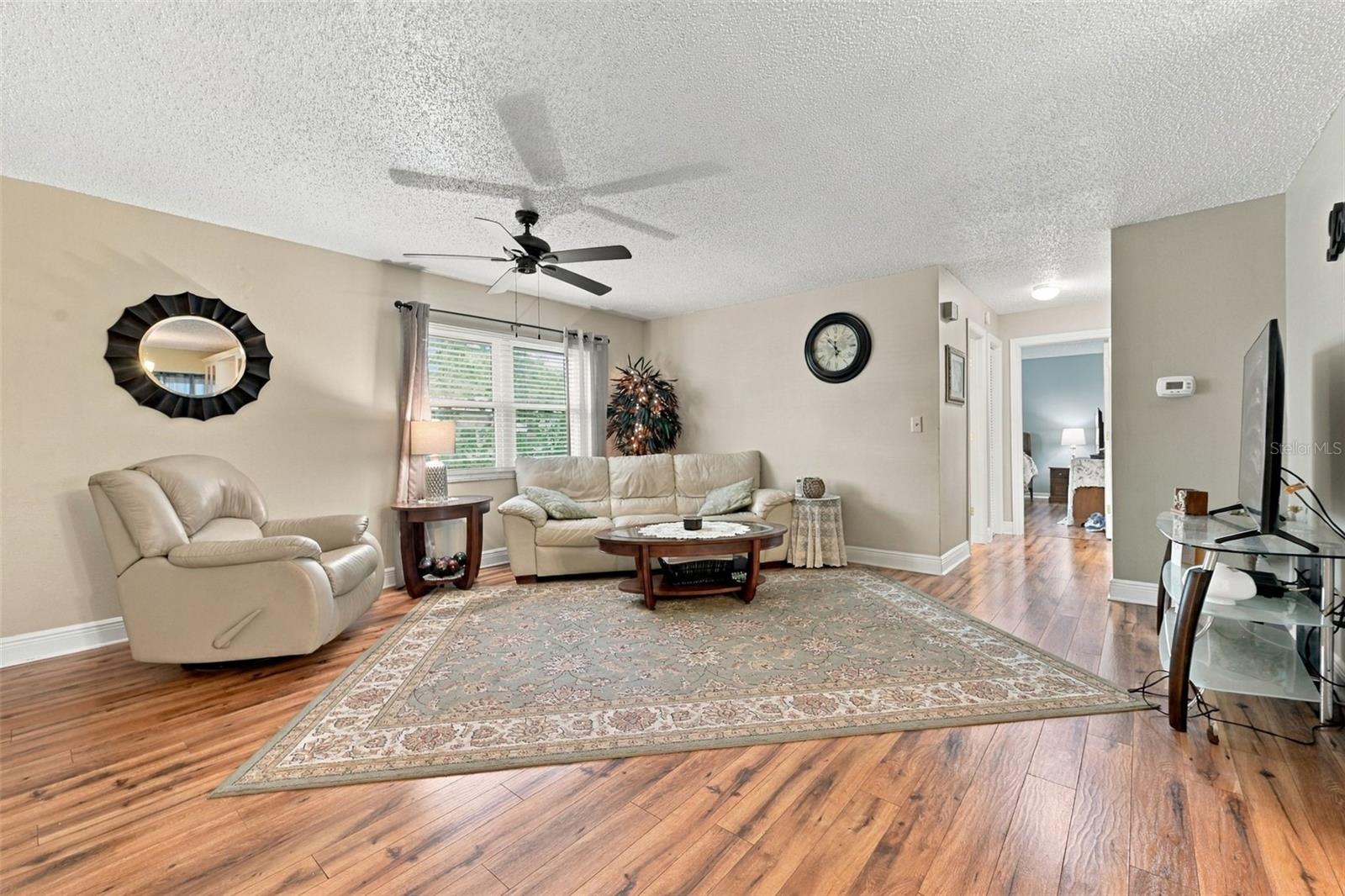 8352 Annwood Rd #8352 Property Photo 3
