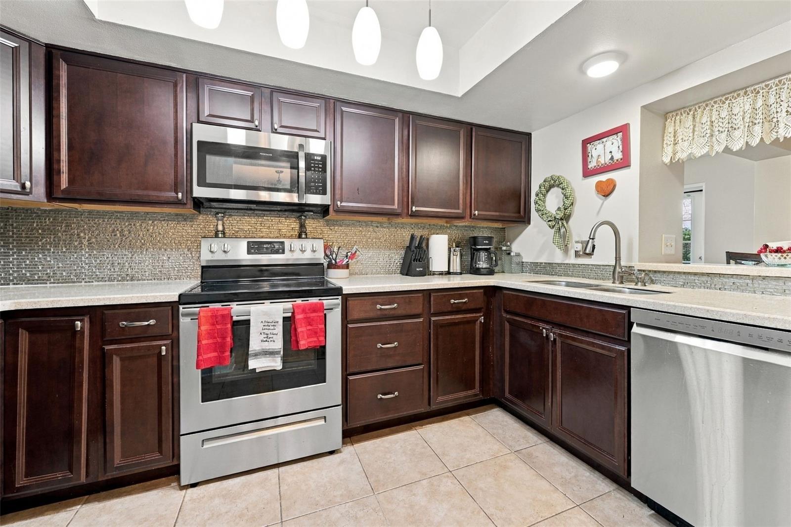 8352 Annwood Rd #8352 Property Photo 4