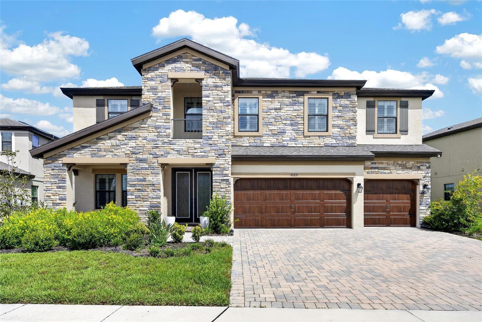 9125 Warm Springs Cir Property Photo 2
