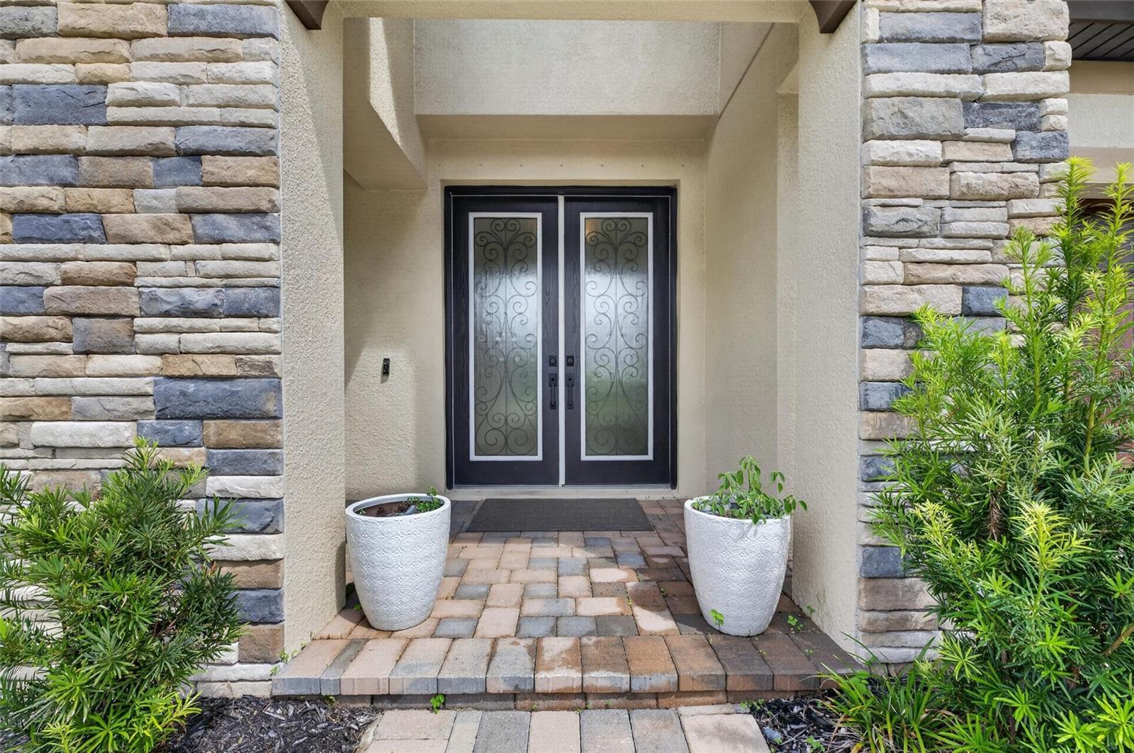 9125 Warm Springs Cir Property Photo 5
