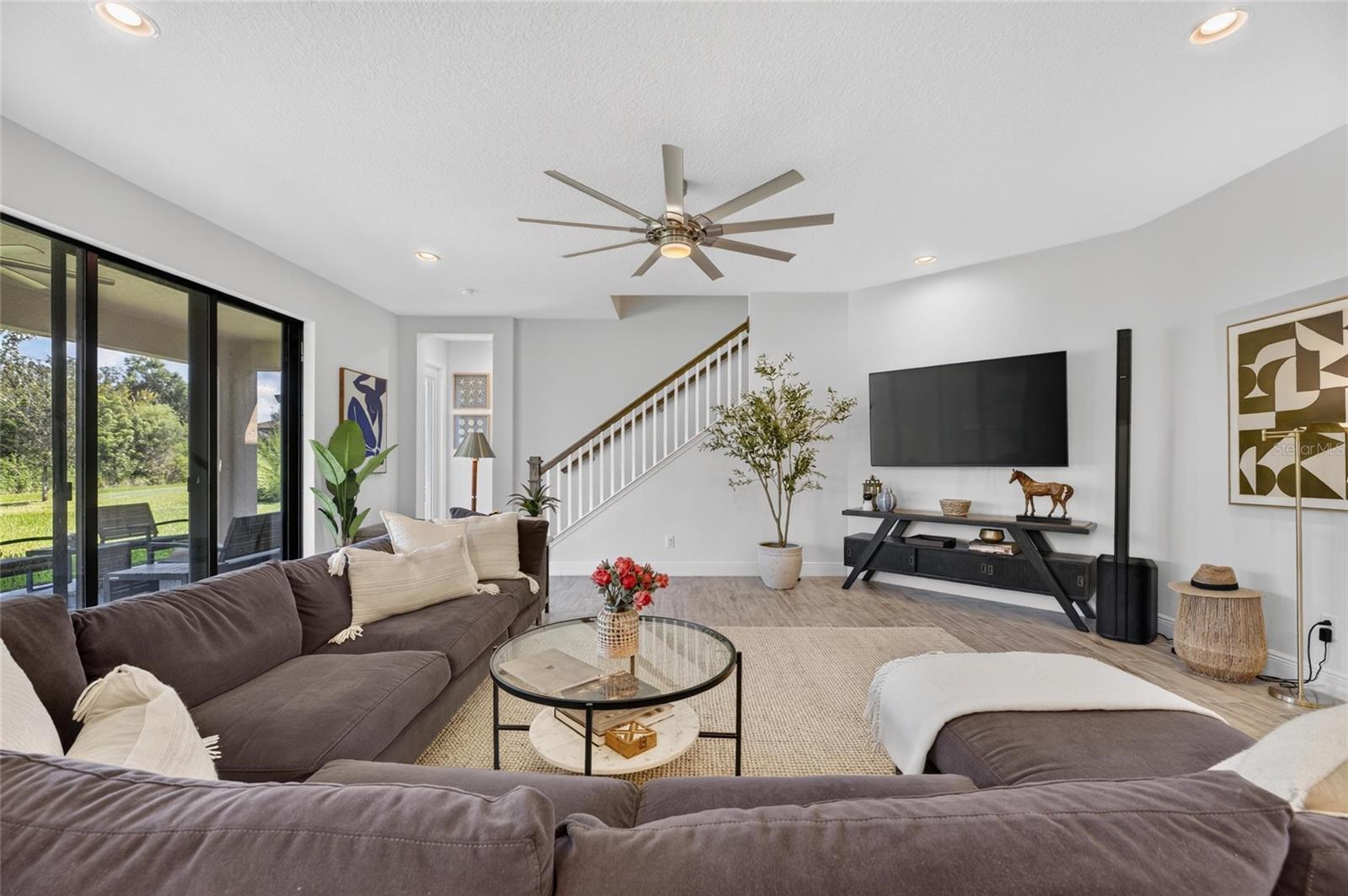 9125 Warm Springs Cir Property Photo 15