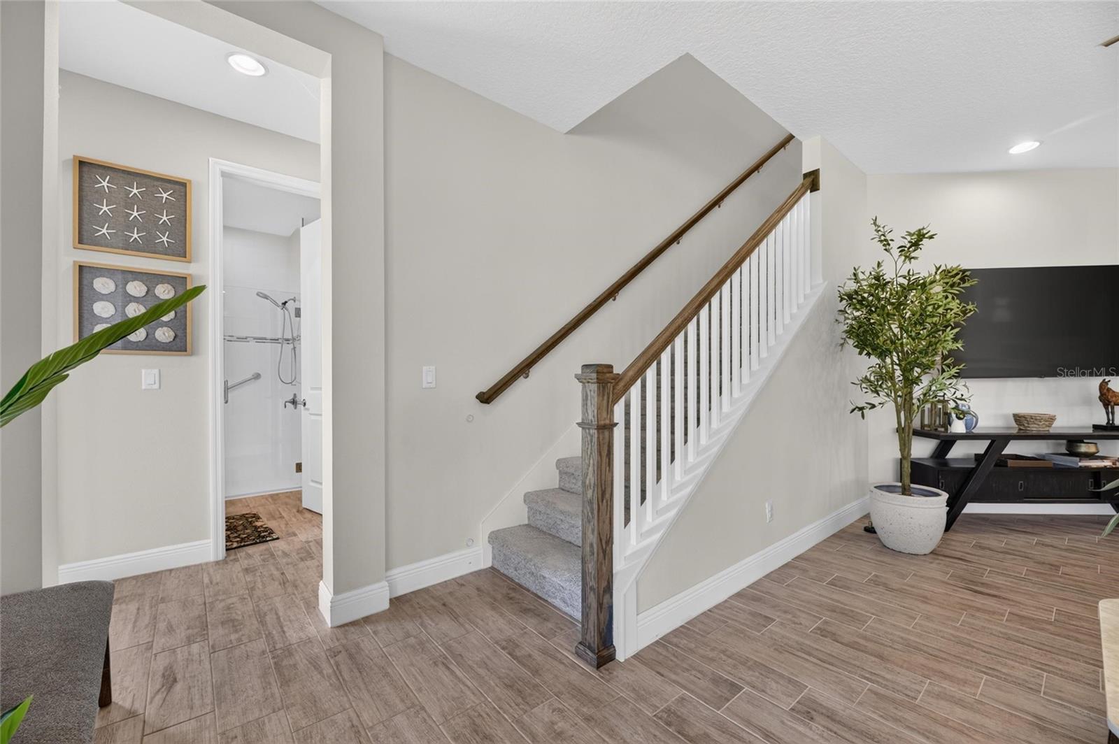 9125 Warm Springs Cir Property Photo 20