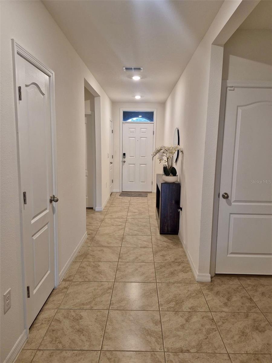 751 Grove St Property Photo 14