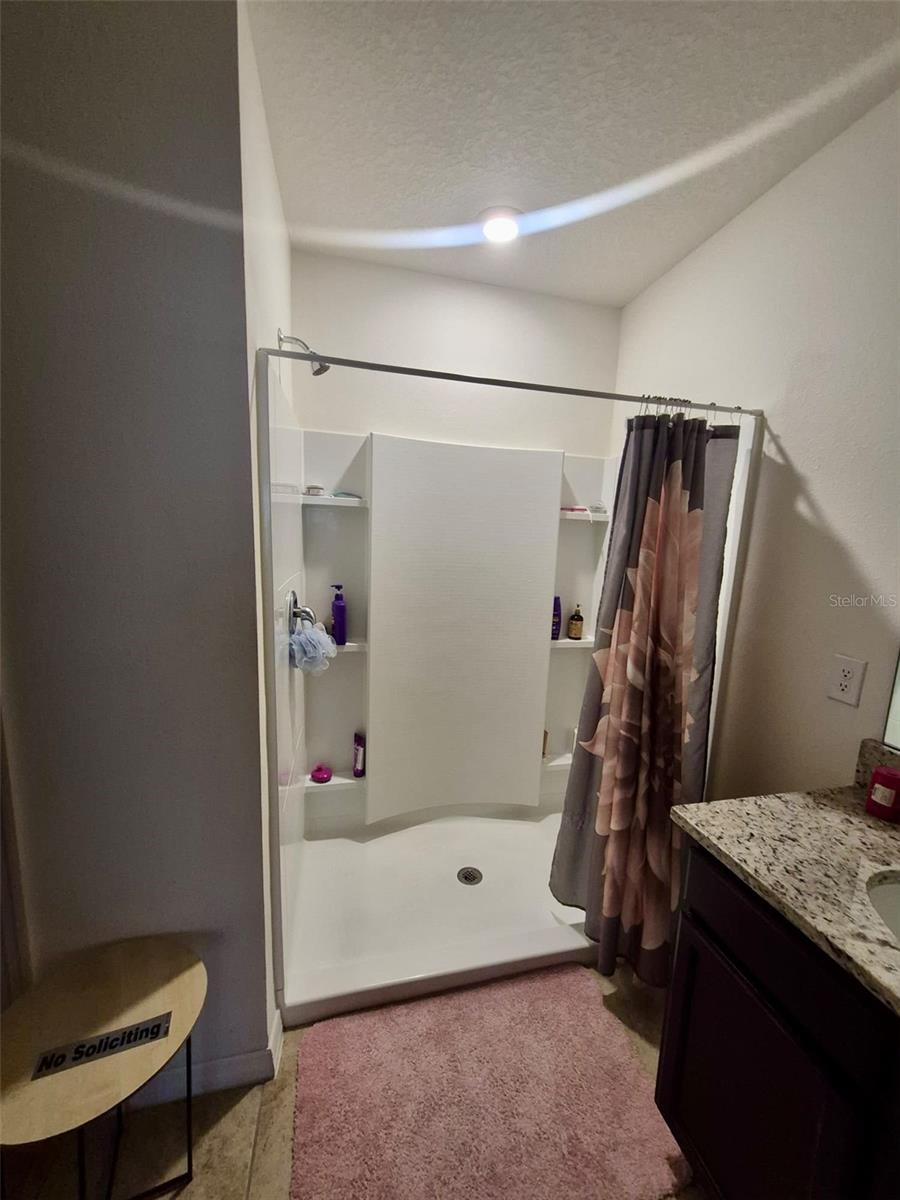 751 Grove St Property Photo 18