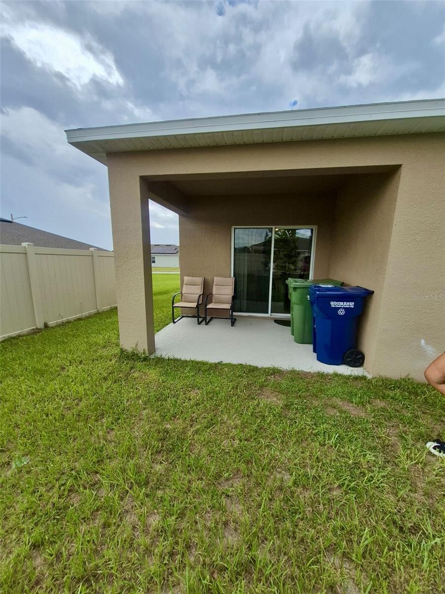 751 Grove St Property Photo 27