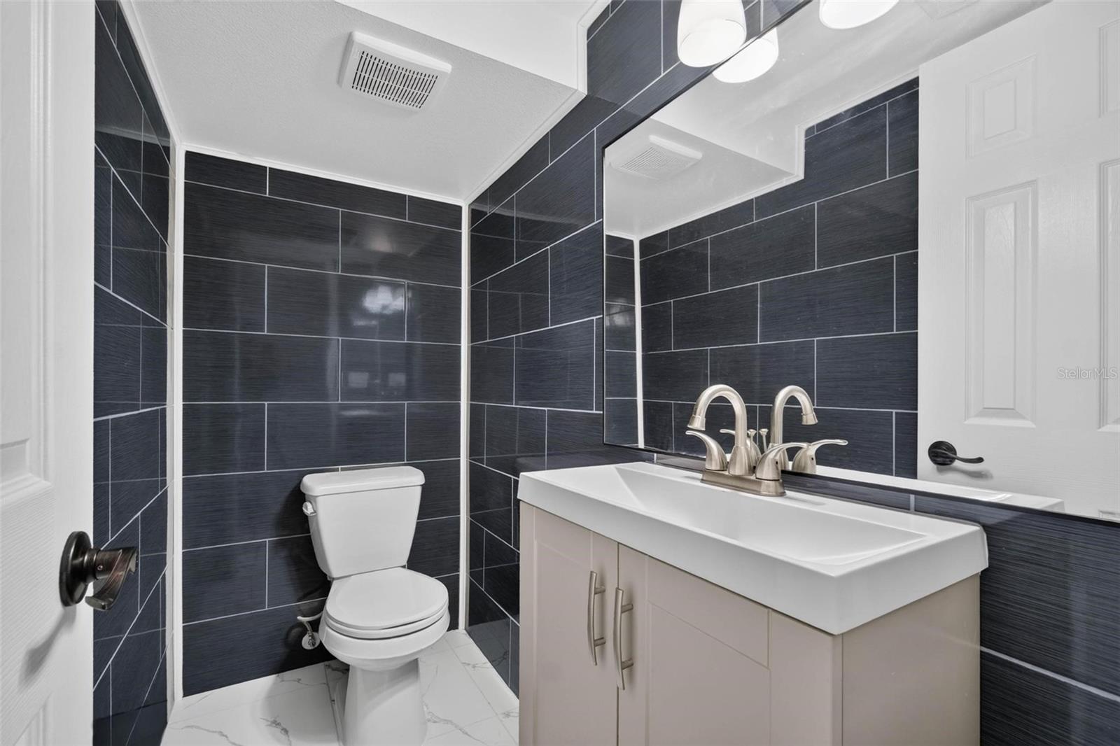 14452 Reuter Strasse Cir #710 Property Photo 6