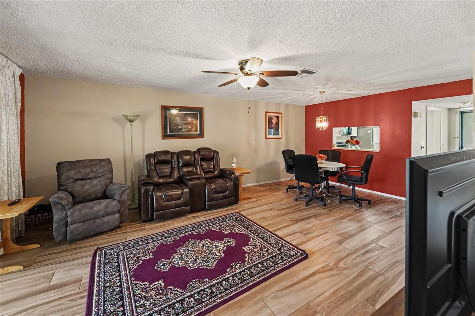 2525 Royal Pines Cir #26h Property Photo 5