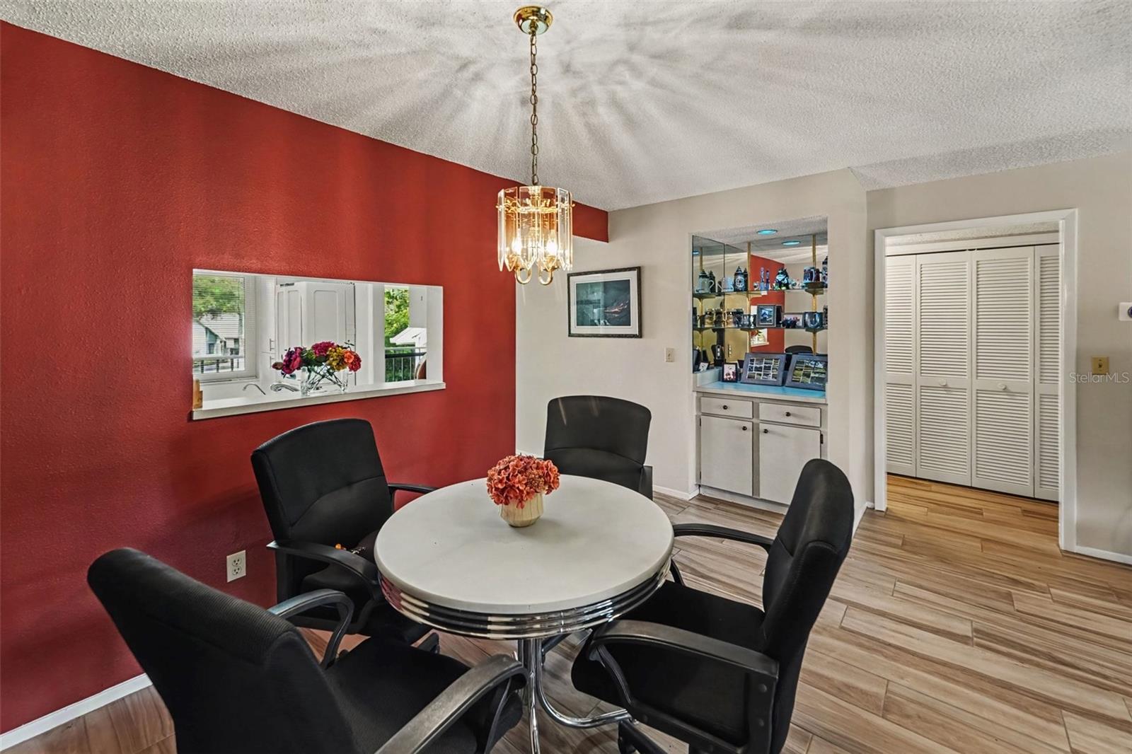 2525 Royal Pines Cir #26h Property Photo 12