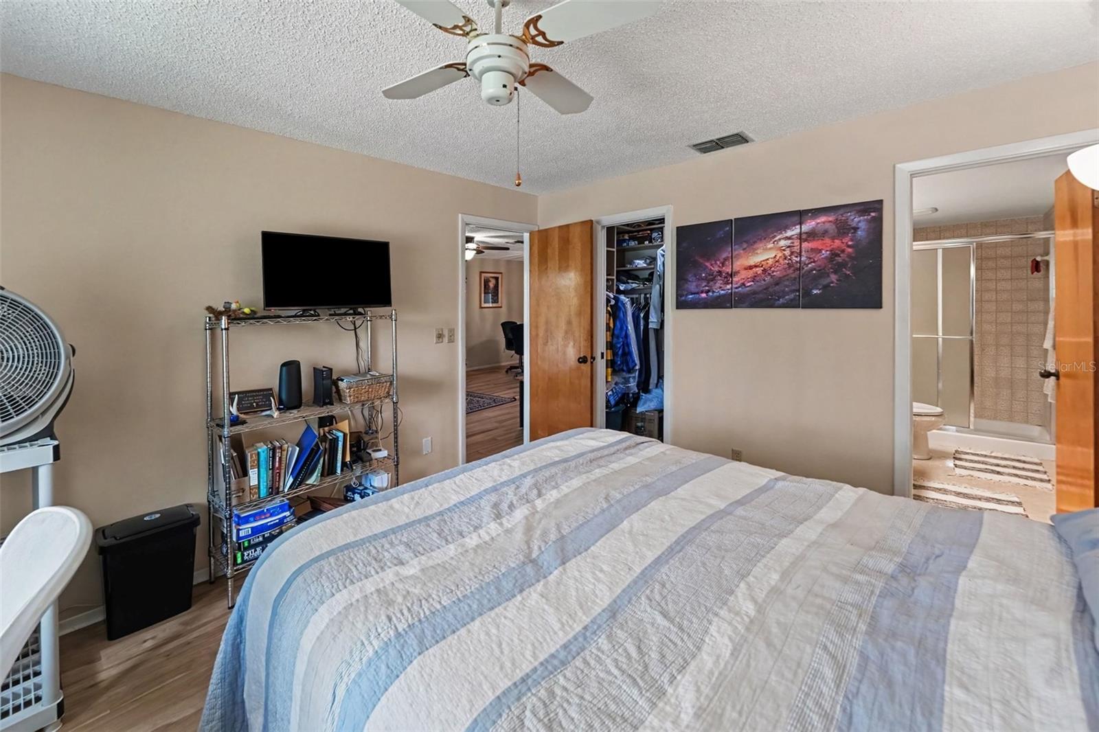 2525 Royal Pines Cir #26h Property Photo 18