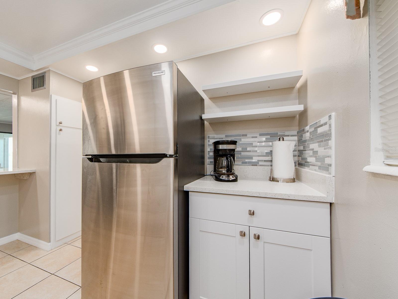 868 Bayway Blvd #208 Property Photo 4