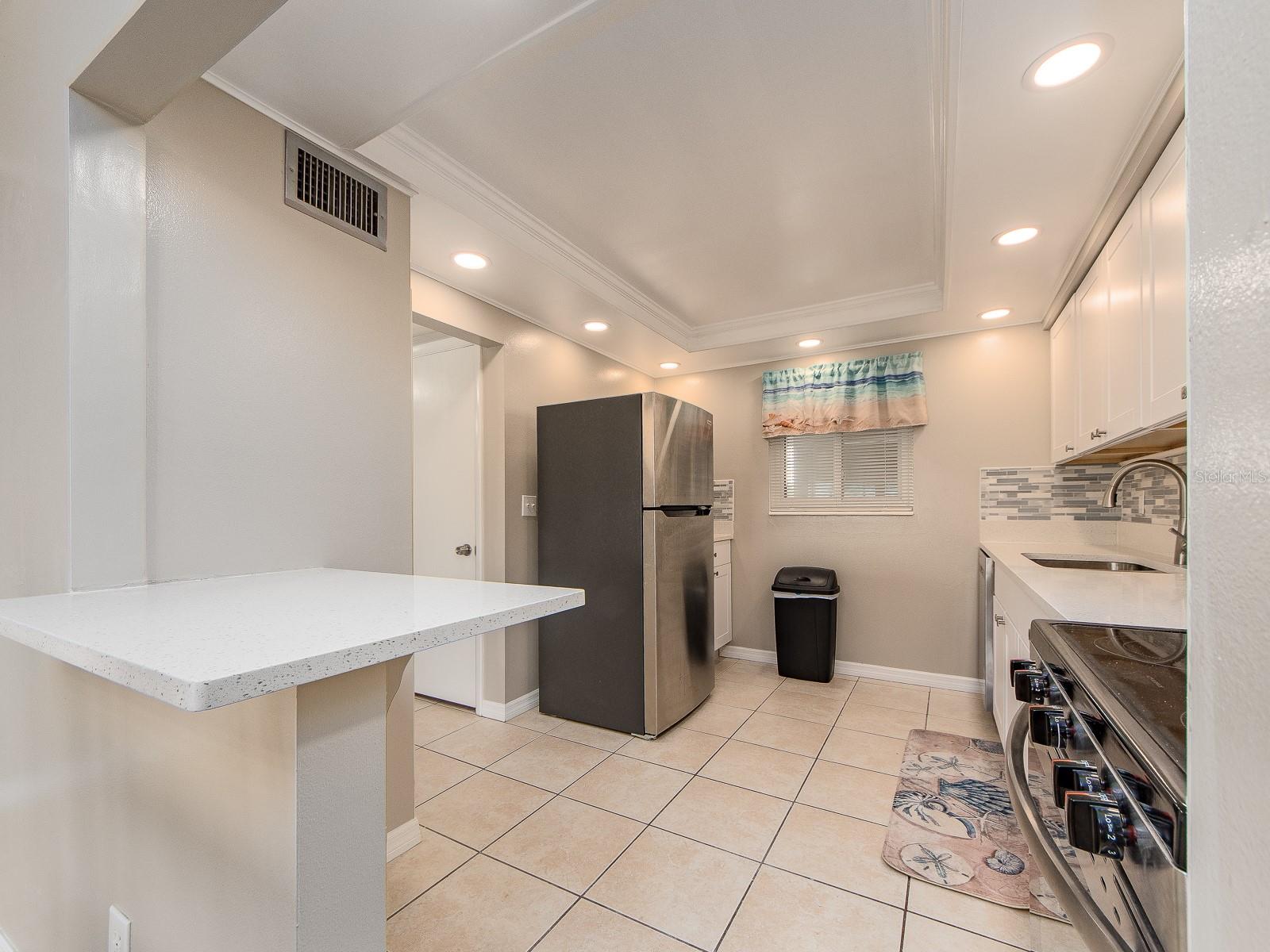 868 Bayway Blvd #208 Property Photo 6