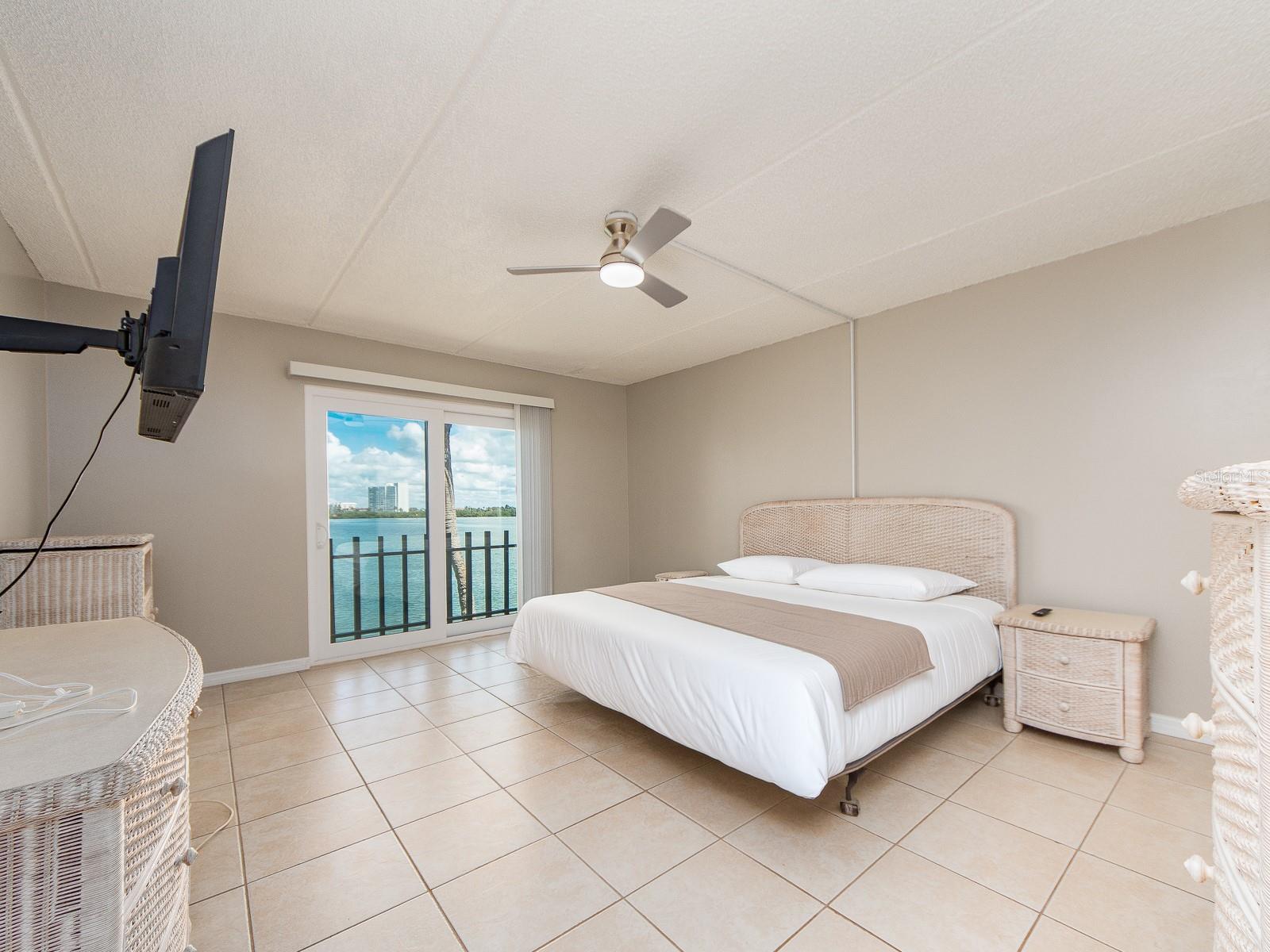 868 Bayway Blvd #208 Property Photo 17