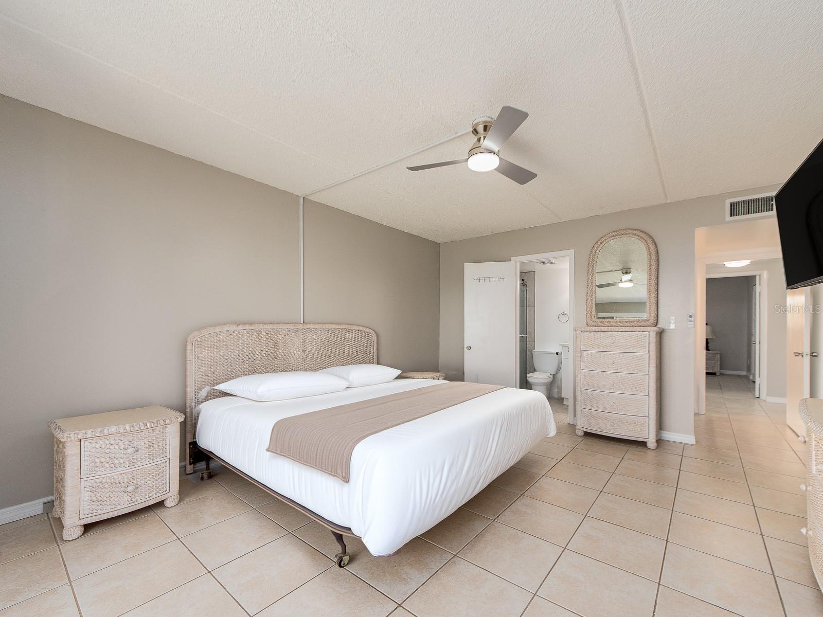 868 Bayway Blvd #208 Property Photo 18
