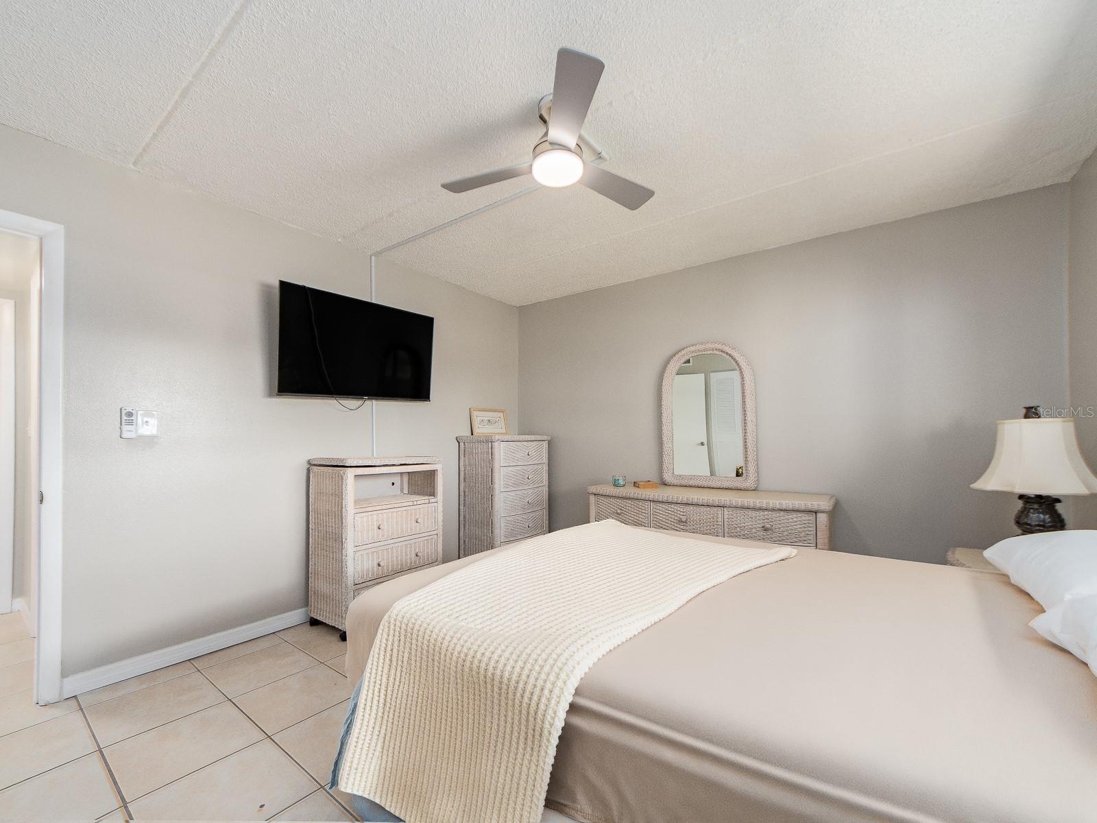 868 Bayway Blvd #208 Property Photo 22