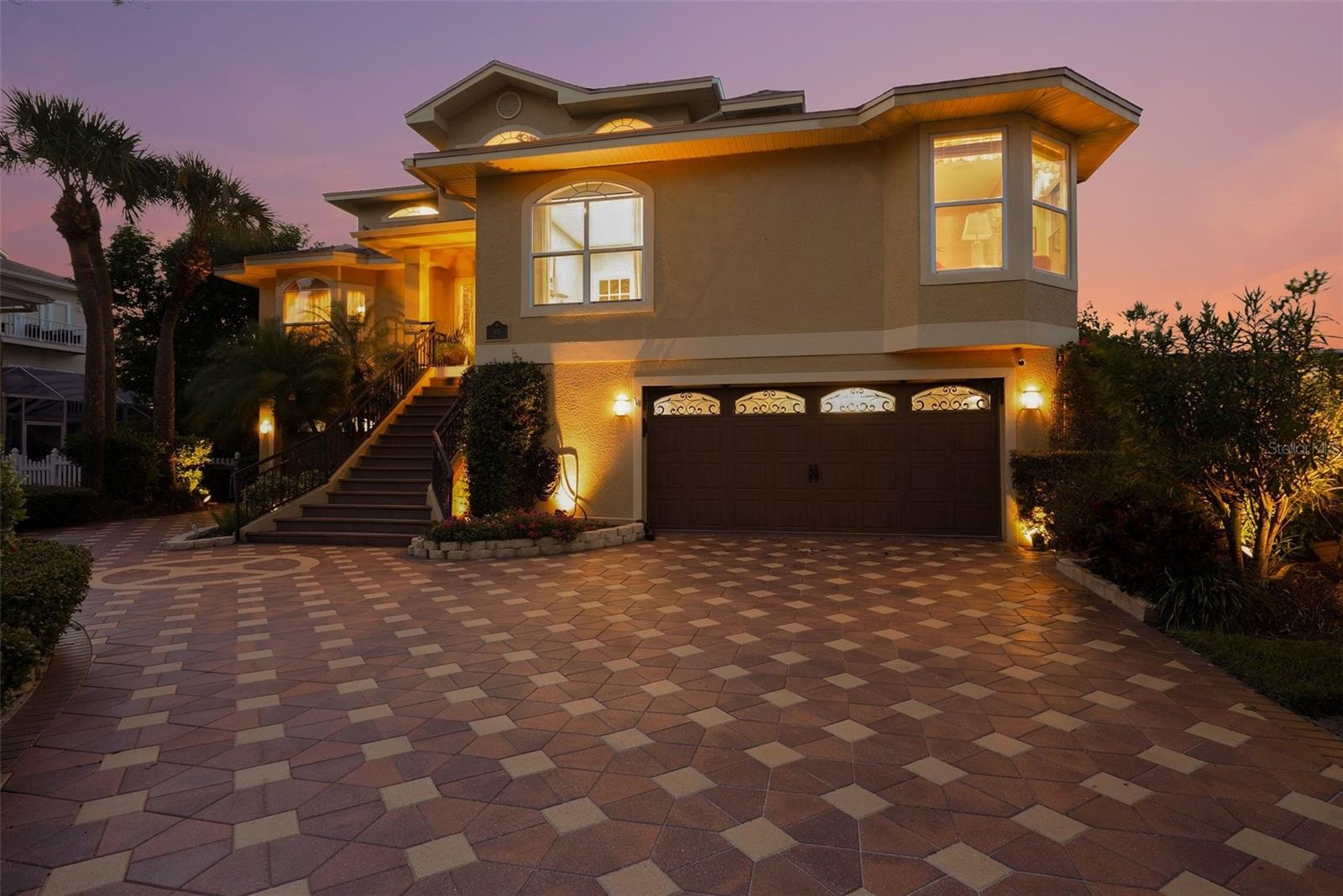 103 Royal Ct Property Photo 6