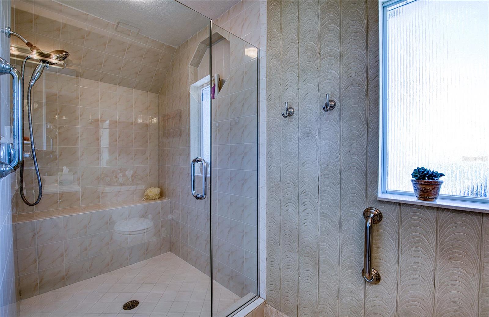 103 Royal Ct Property Photo 65