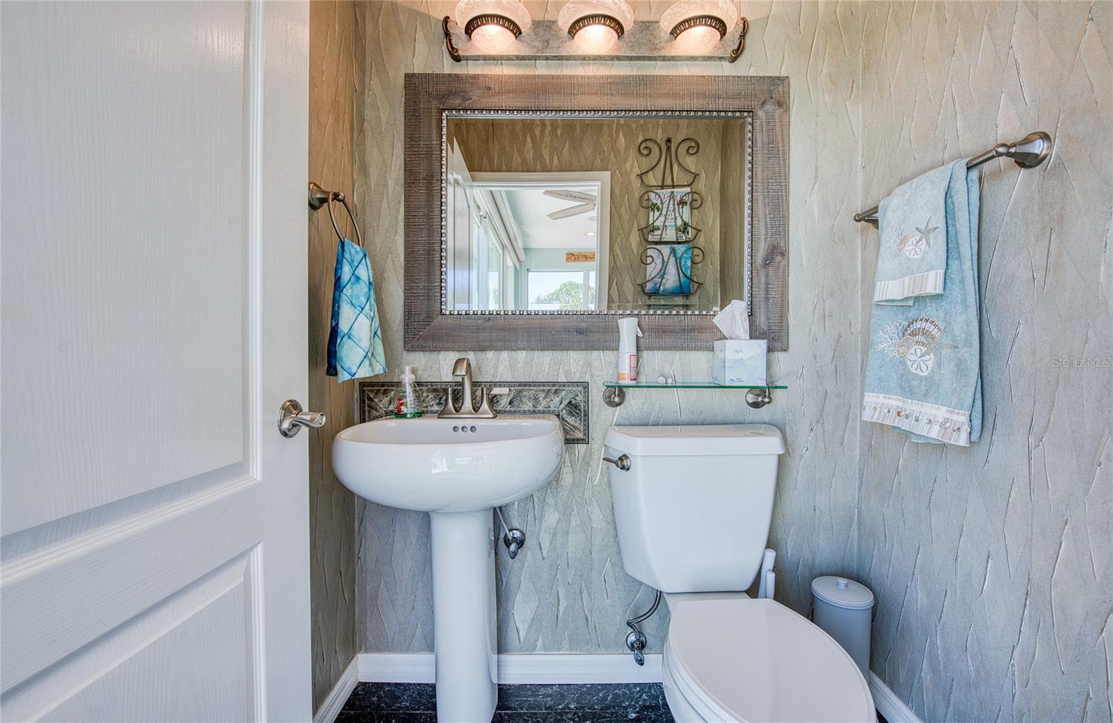 103 Royal Ct Property Photo 68