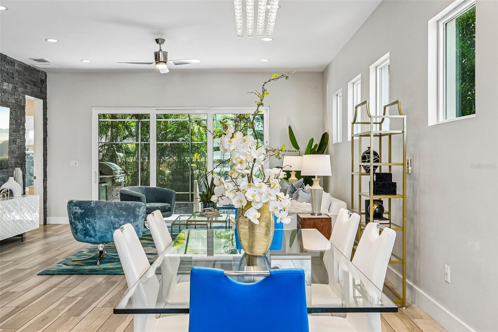 2706 W Trilby Ave Property Photo 7