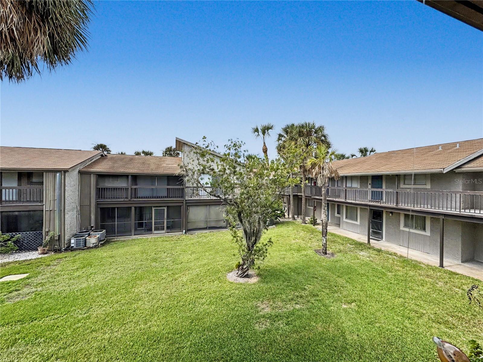 6328 Newtown Cir #b4 Property Photo 2