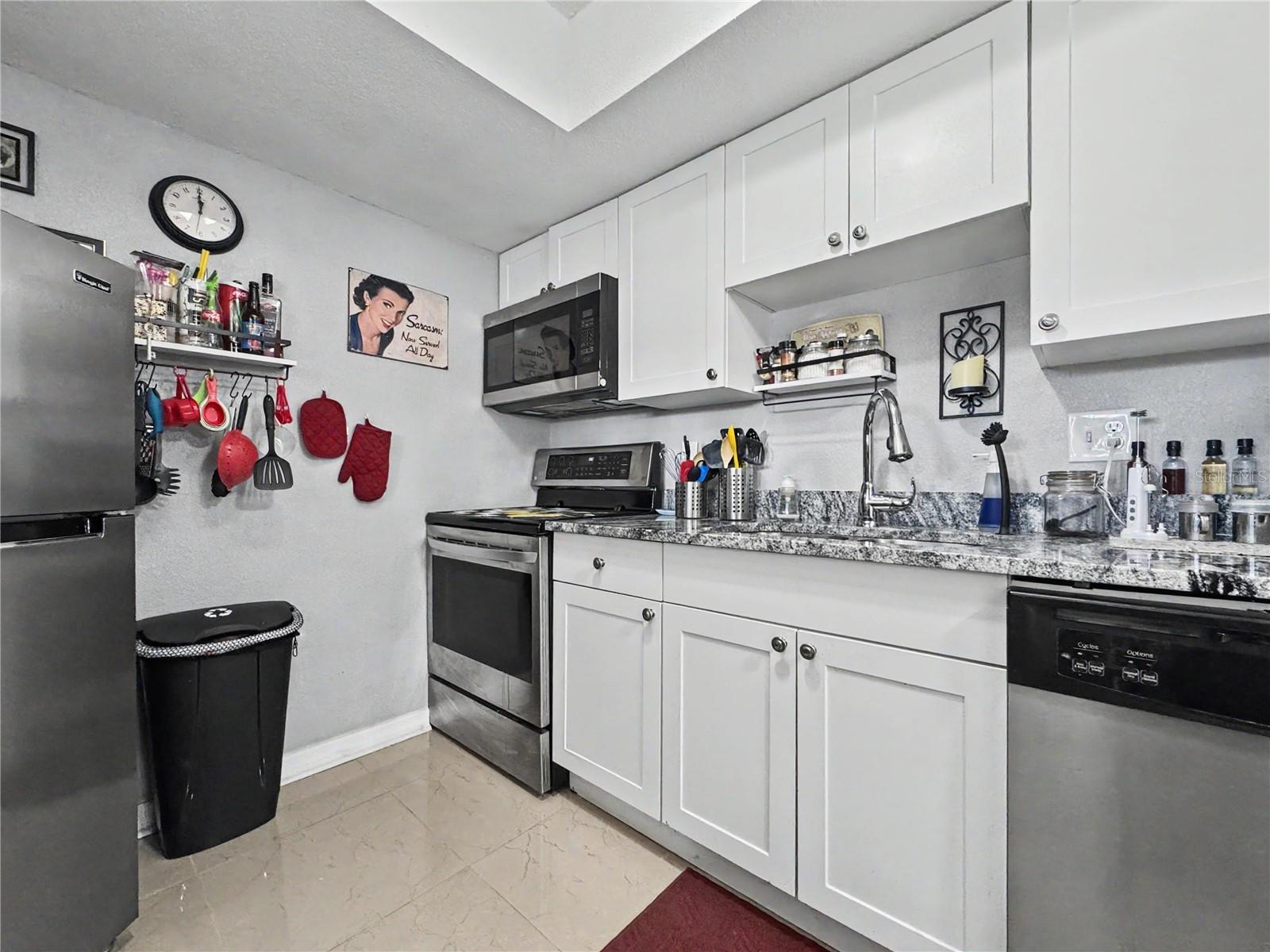 6328 Newtown Cir #b4 Property Photo 9