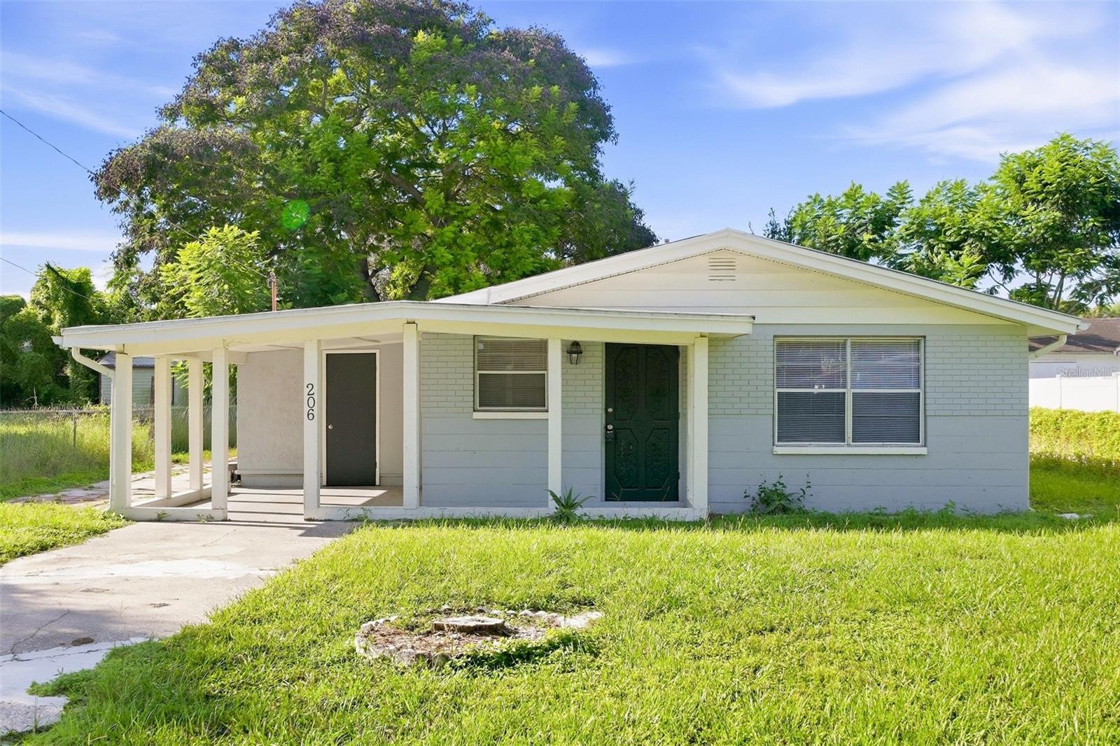 206 4th Jpv St Property Photo 1