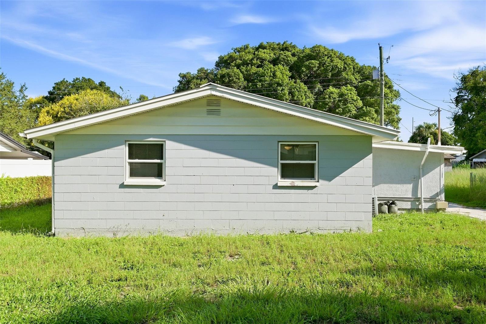 206 4th Jpv St Property Photo 15
